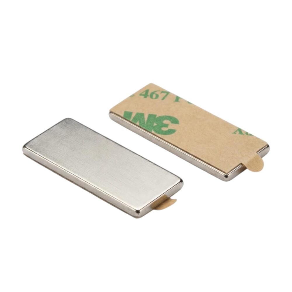 Imán de Neodimio Rectangular Autoadhesivo 25x10x1,5 mm