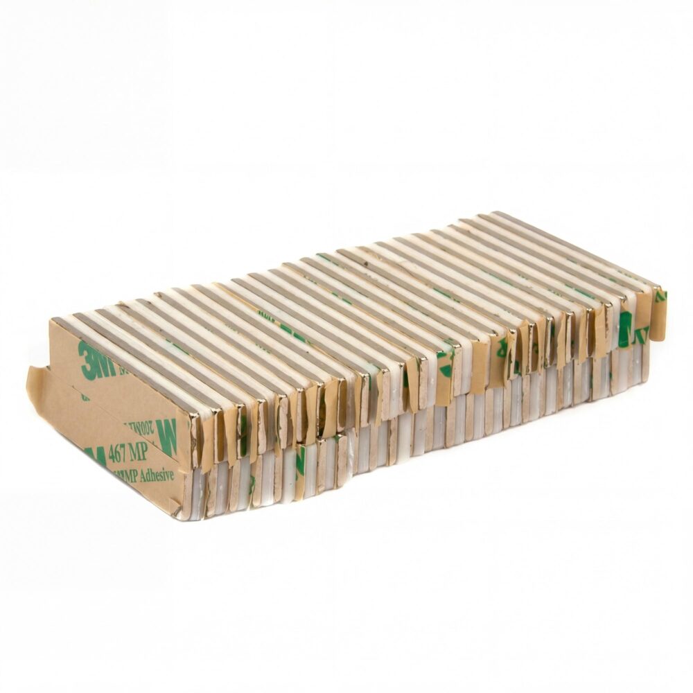 Imán de Neodimio Rectangular Autoadhesivo 50x10x2 mm